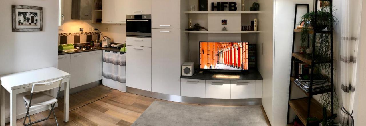شقة Healthy Flat Bologna - Tower Skyline View المظهر الخارجي الصورة