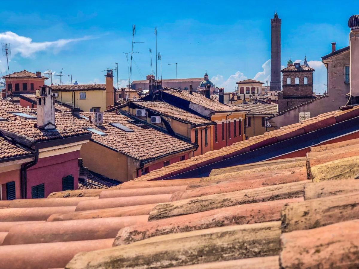 شقة Healthy Flat Bologna - Tower Skyline View المظهر الخارجي الصورة
