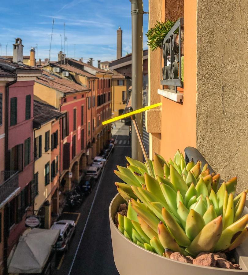 شقة Healthy Flat Bologna - Tower Skyline View المظهر الخارجي الصورة